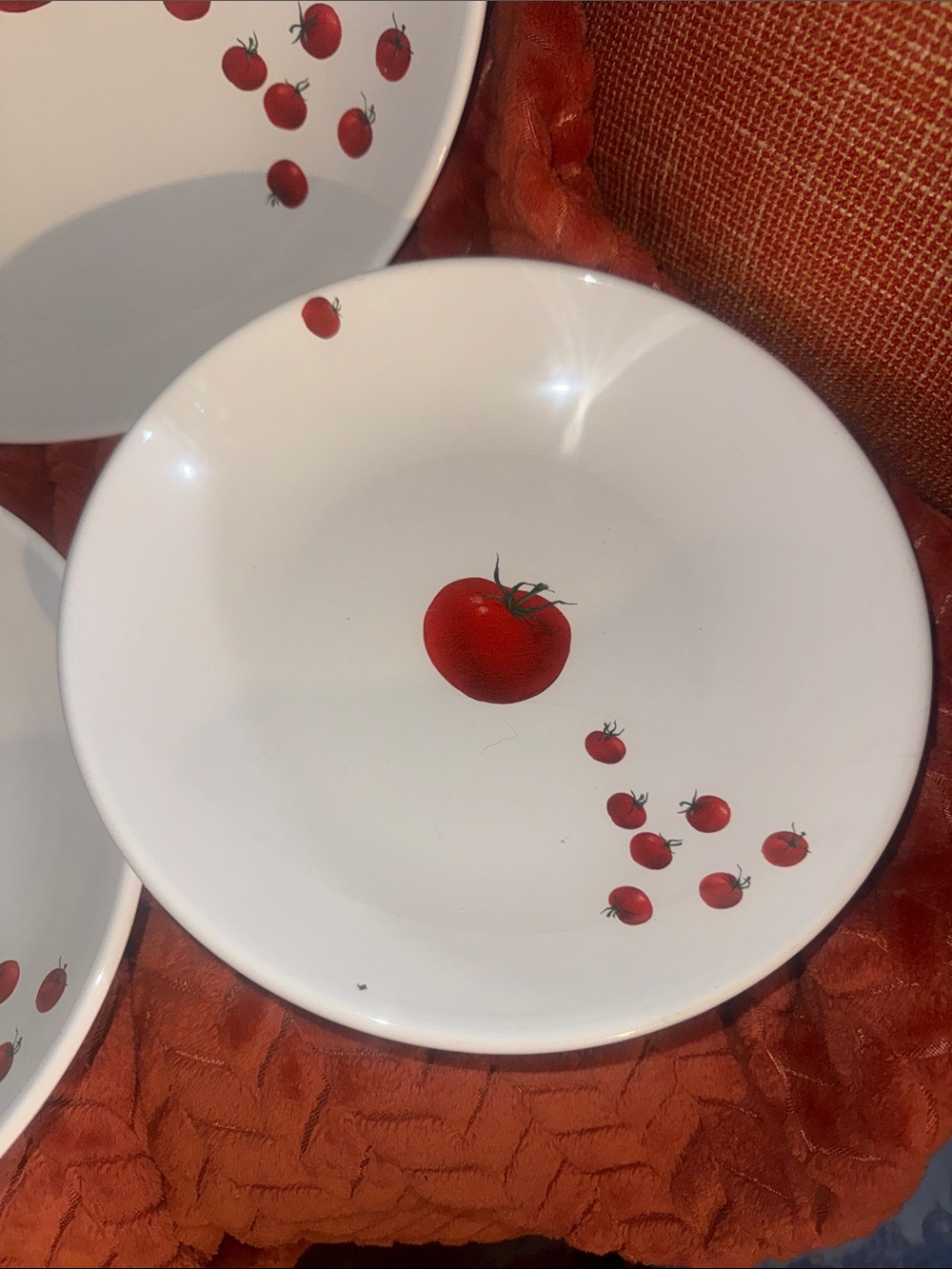 Over and Back Italy "Tomato Garden" Ceramic Serving Bowls – 5-Piece Set - Picture 2 of 9